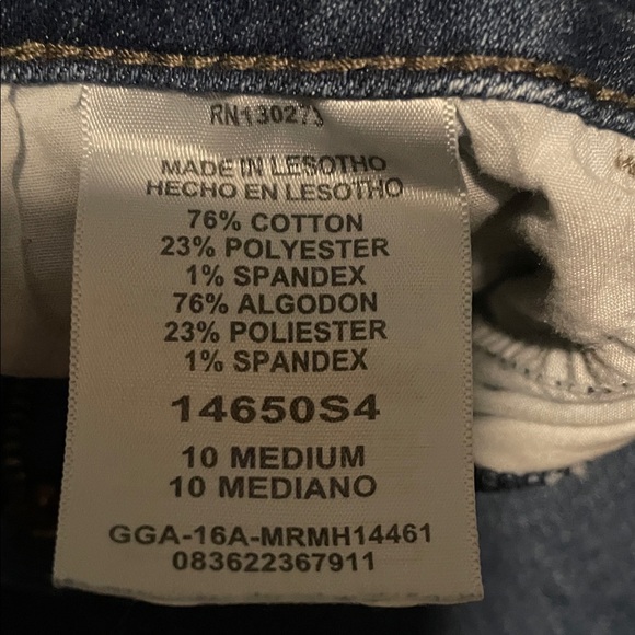 Lee Riders Mid Rise Denim Shorts - Picture 3 of 4